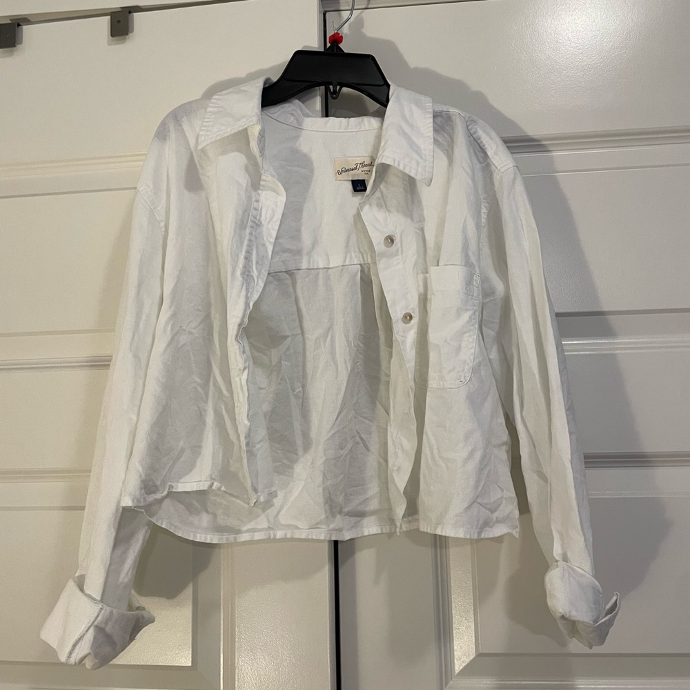 White cropped shirt